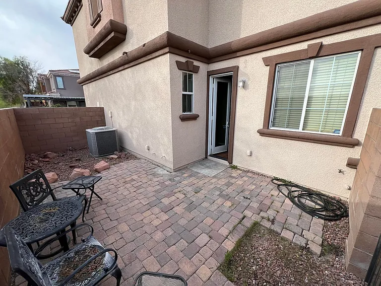 2334 Malaga Peak St — Photo 54