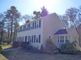 27 Birch Dr, Hanover, MA 02339