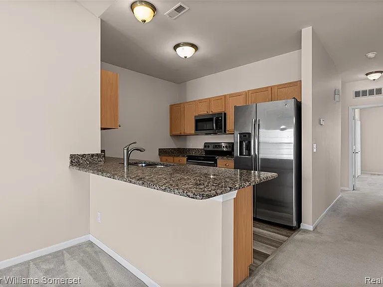 1128 Alameda Blvd — Photo 17
