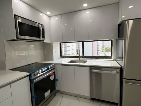 16909 N Bay Rd APT 710, Sunny Isles Beach, FL 33160