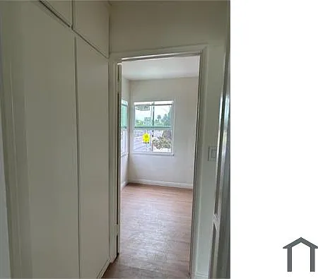 7325 S Normandie Ave — Photo 7