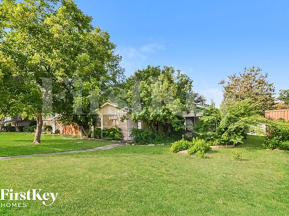 2nd image of 3004 Charter Oak Dr