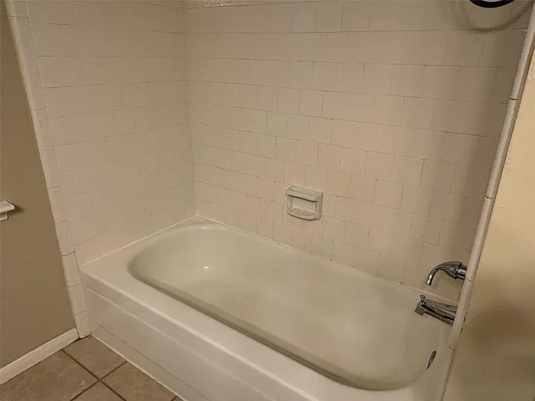 3310 Mulberry Hill Ln — Photo 11
