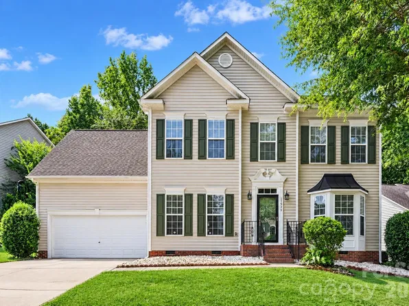 11938 Harmon Ln, Pineville, NC 28134