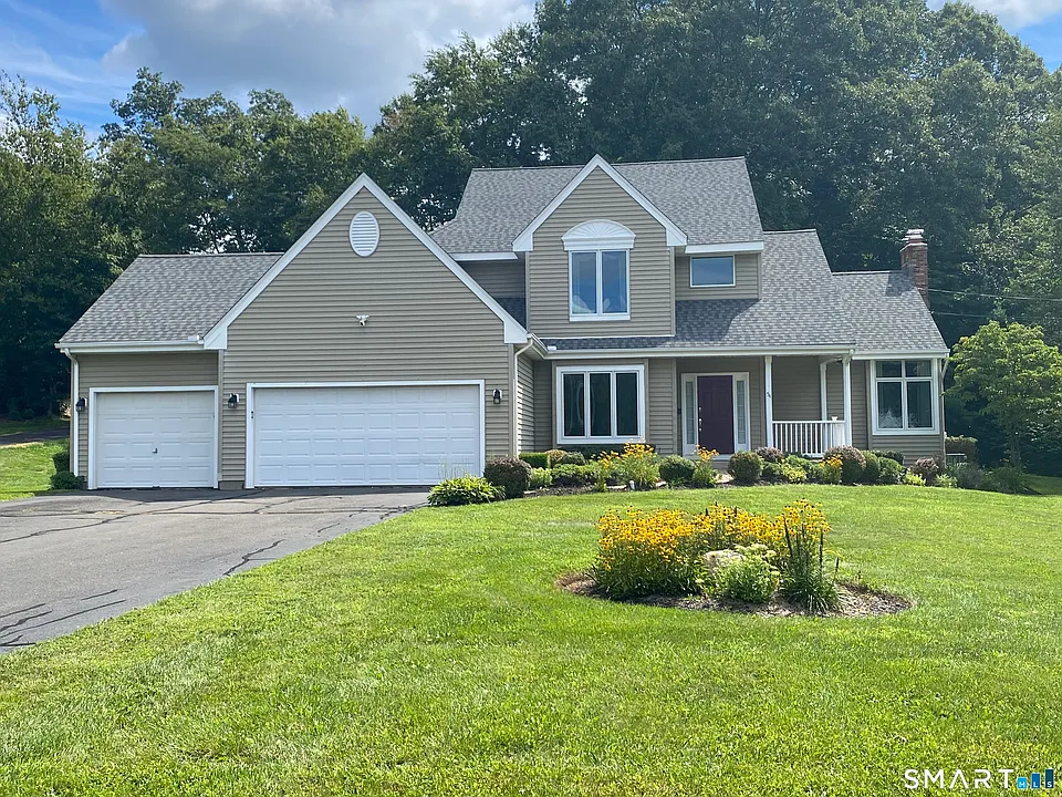 54 Winchester Dr