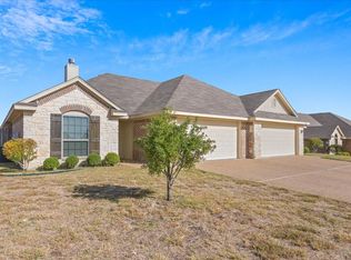 609 Monticello Cir, Hewitt, TX 76643