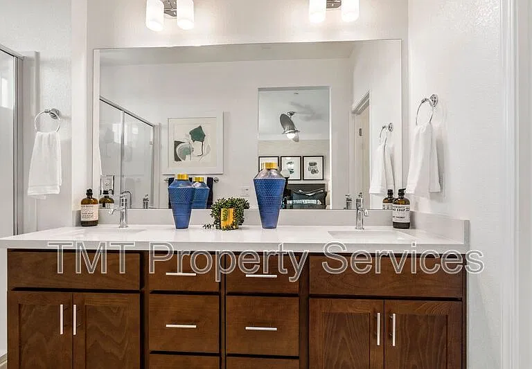 2957 Nimes Ln — Photo 37