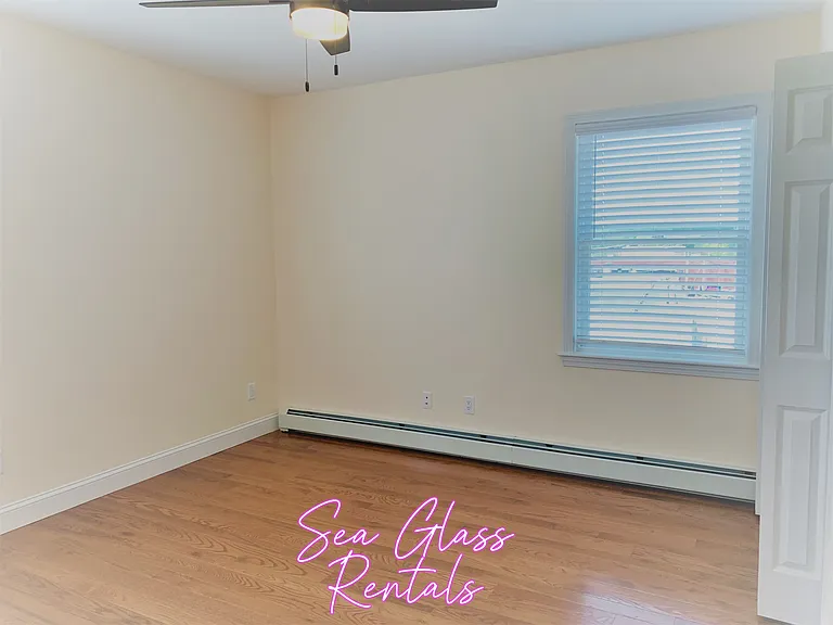 81 Floral St #2 — Photo 14