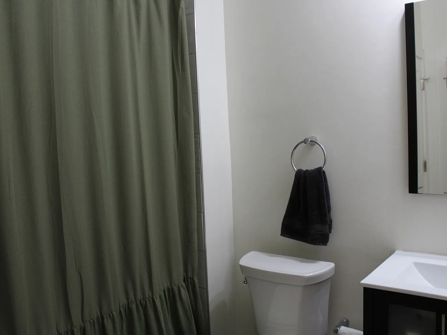 2 bed, 1569 sqft, $2,600 — Photo 4