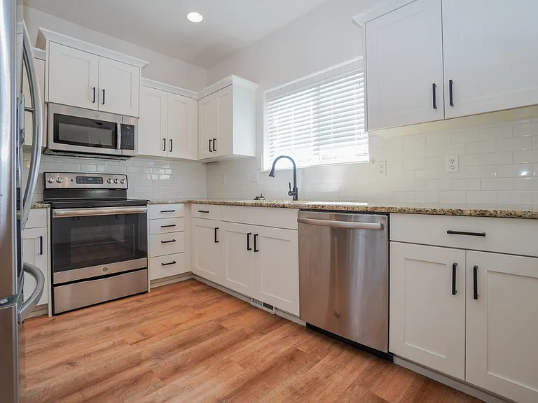 1655 N Azurite Pl — Photo 15