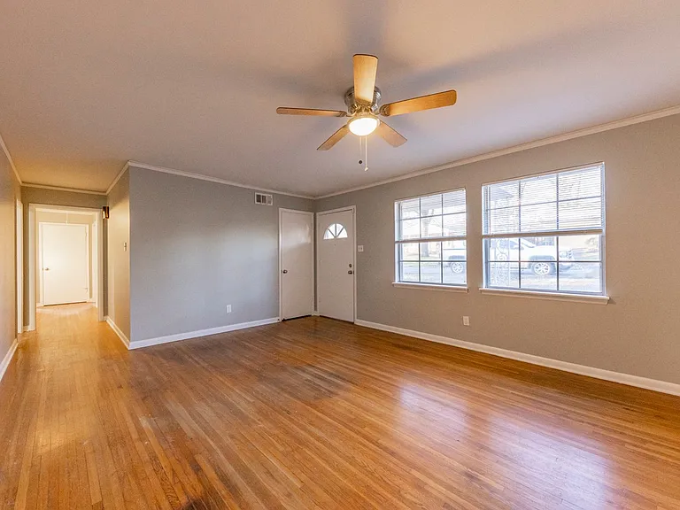 7207 L St #72207 — Photo 12