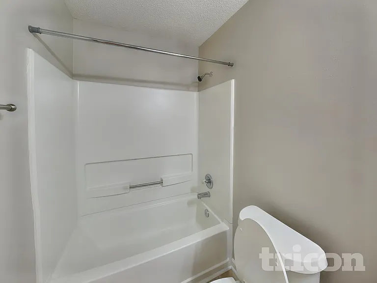 109 Impressive Ln — Photo 12
