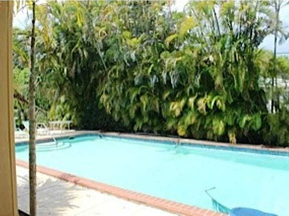 5th image of 1111 Aduana Ave