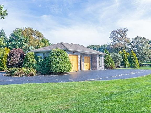 2nd image of 4005 Old Stone Ln