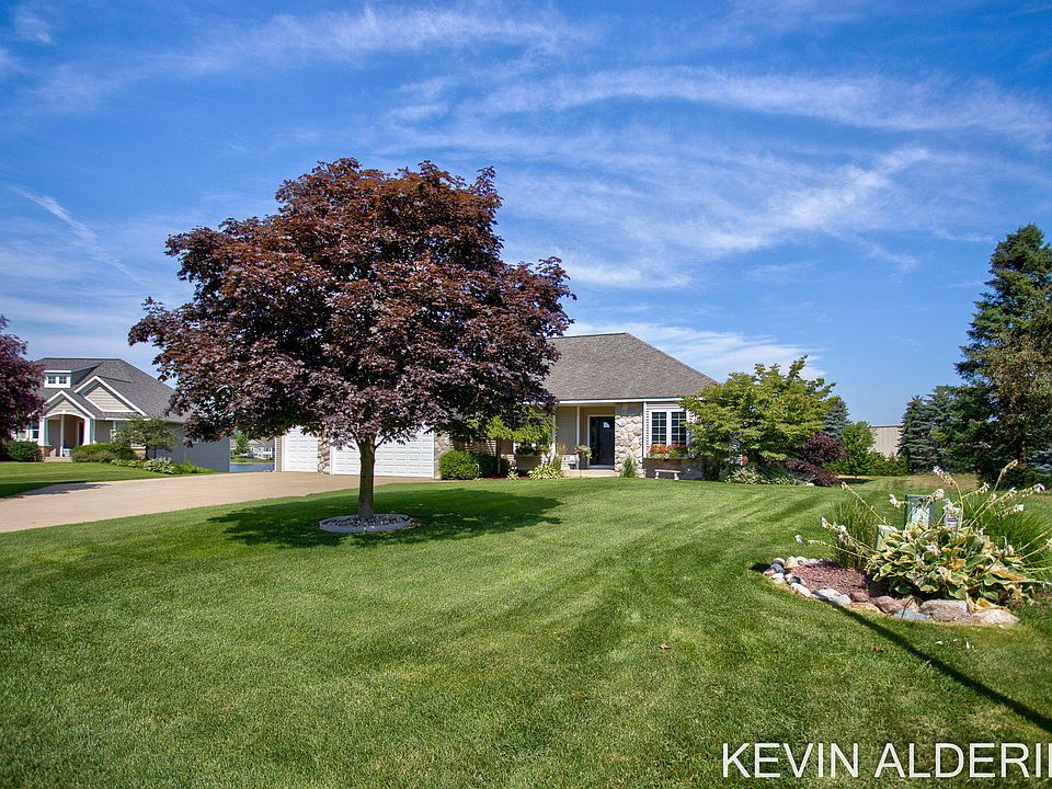1st image of 9325 Garden View Dr