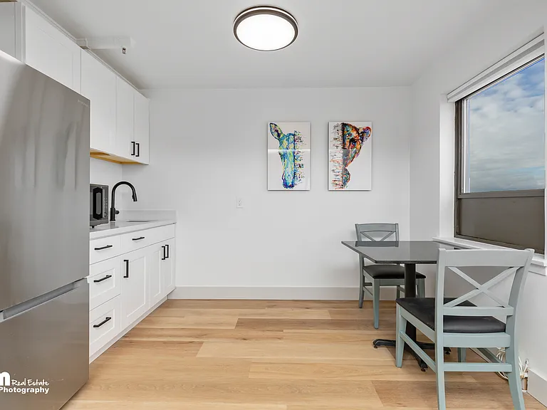 1020 W 12th Ave #1101 — Photo 5