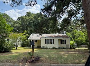 111 Woods Dr, Dothan, AL 36301