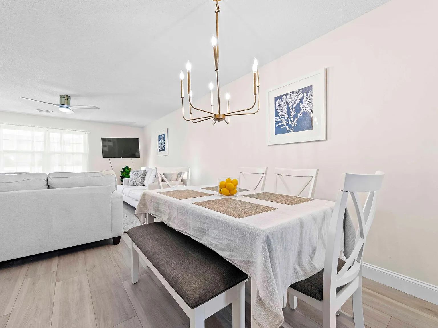 2 bed, 2.5 bath, 1300 sqft, $2,499 — Photo 3