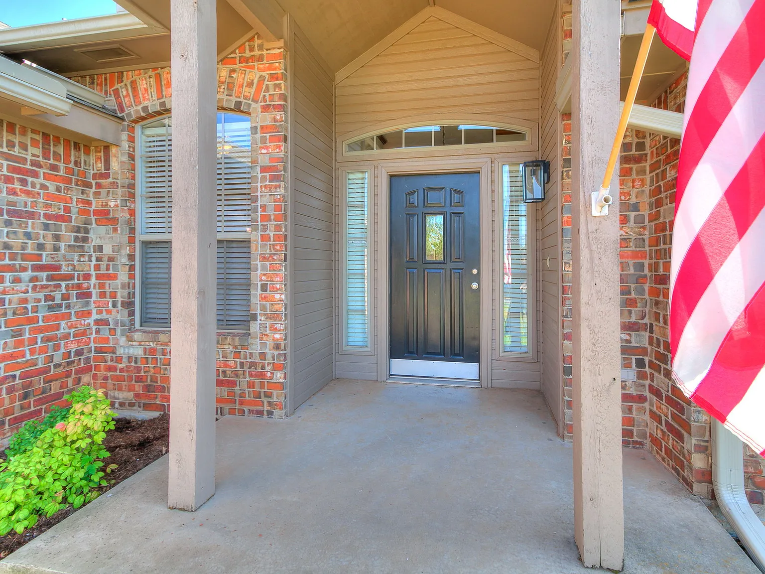 3 bed, 1770 sqft, $2,050 — Photo 3