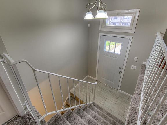 3rd image of 2872 Henslow Ave N