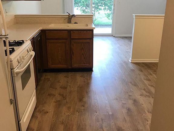 3rd image of 3144 Anton Dr