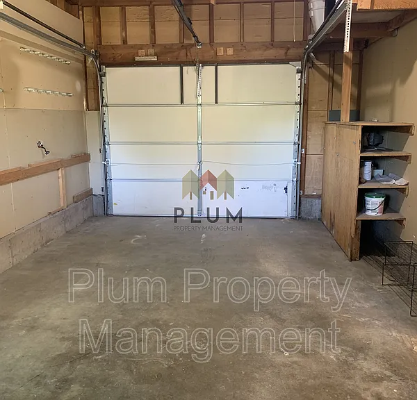 2318 S 10th St W — Photo 10