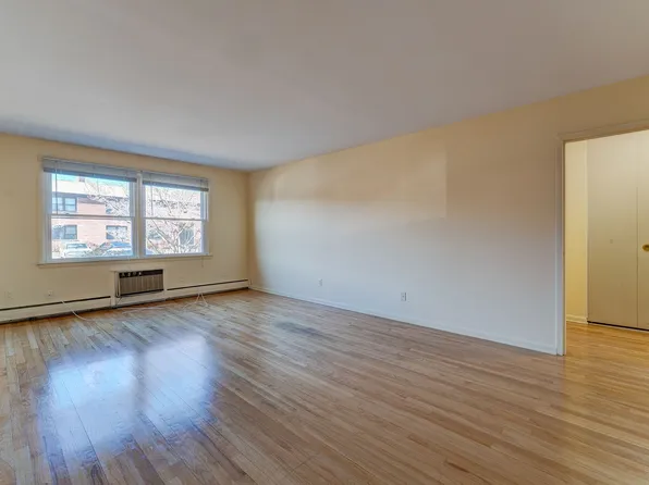 Blake Gardens, 311 Blake St #35-37, New Haven, CT 06515