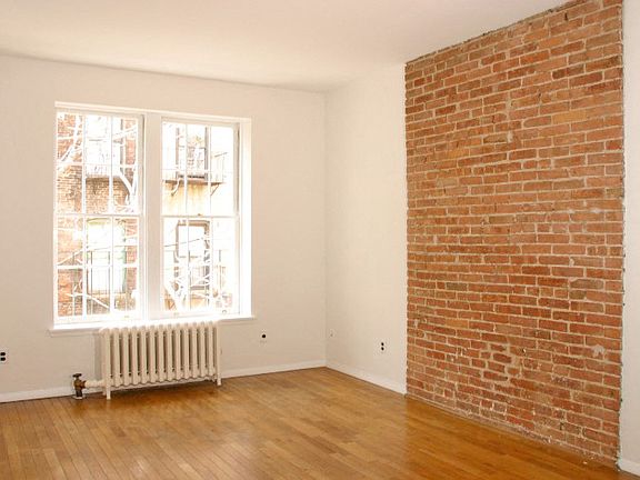 4th image of 306 E 92nd St APT 4r