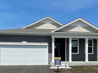 2291 Redwood Trl, Wonder Lake, IL 60097
