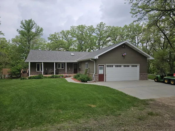 89757 Bryan Bridge Loop, Valentine, NE 69201