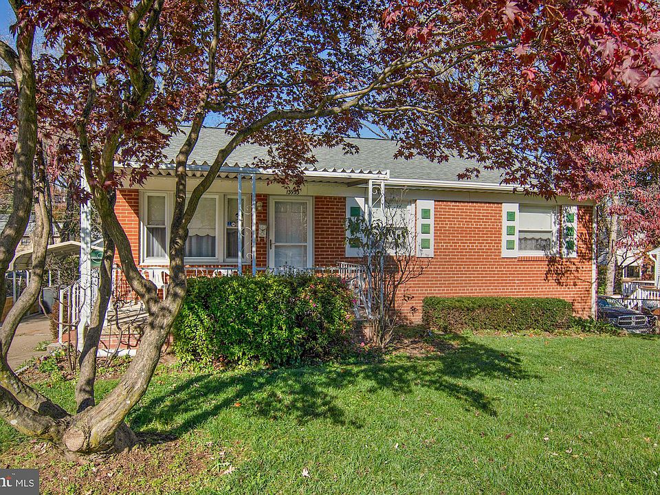 1st image of 13933 Mathews Dr