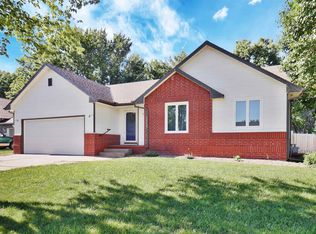 115 W Buckthorn Rd, Derby, KS 67037