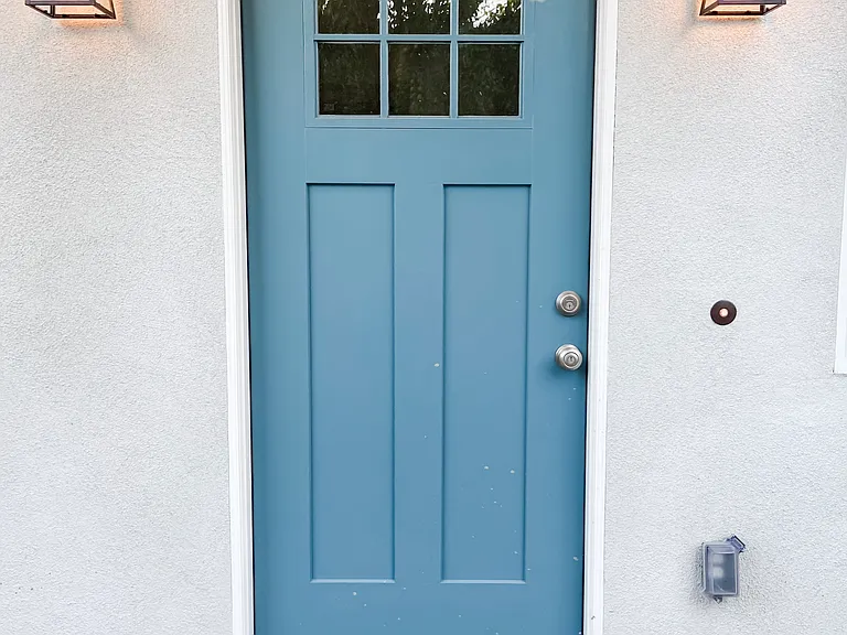 9706 Shannon Ave — Photo 2