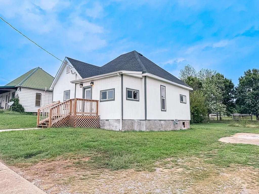 154 Taylor St photo 1