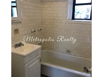 Rented by Metropolis International Realty Inc.
