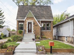 3534 Morton Ave, Brookfield, IL 60513