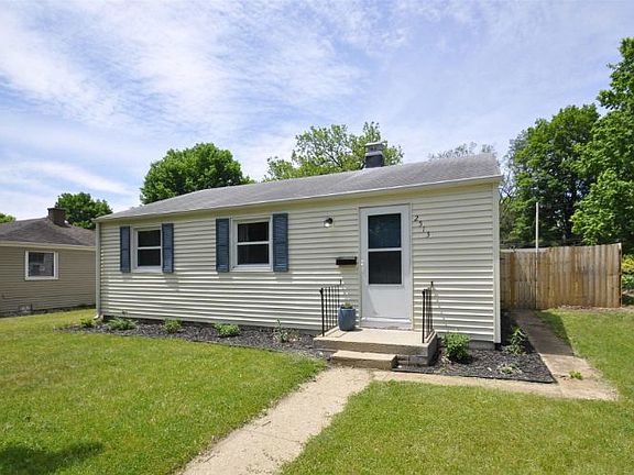 3rd image of 2513 Northview Dr