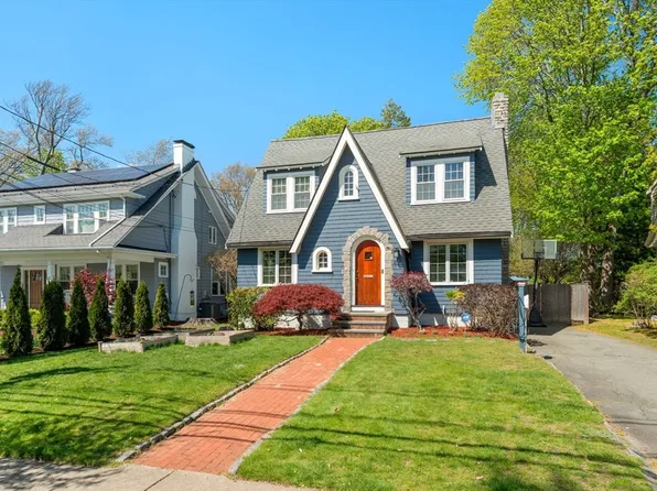 47 Cotton St, Newton, MA 02458