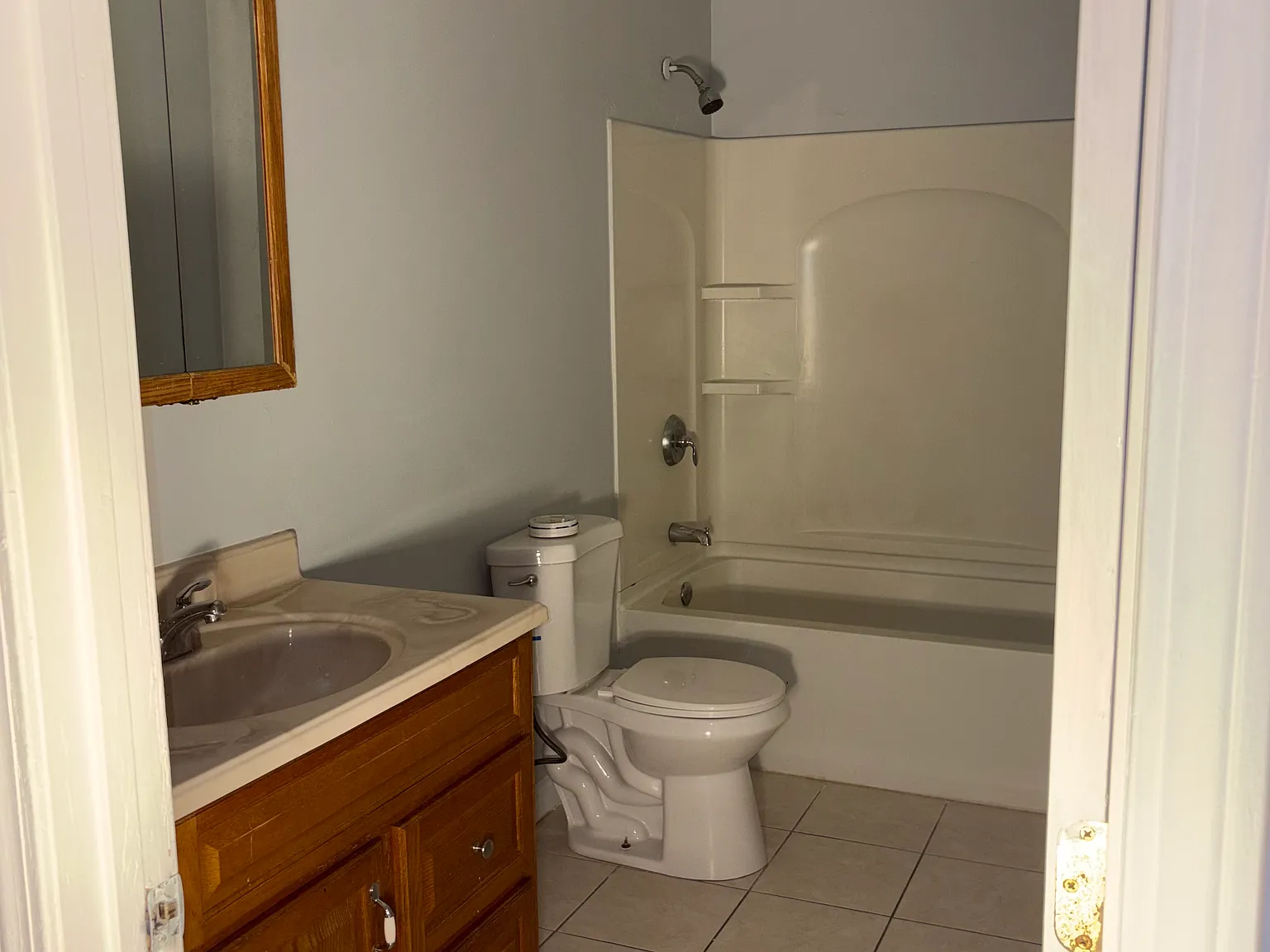 3 bed, $2,400 — Photo 2