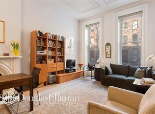 72 Perry St APT 1A, New York, NY 10014