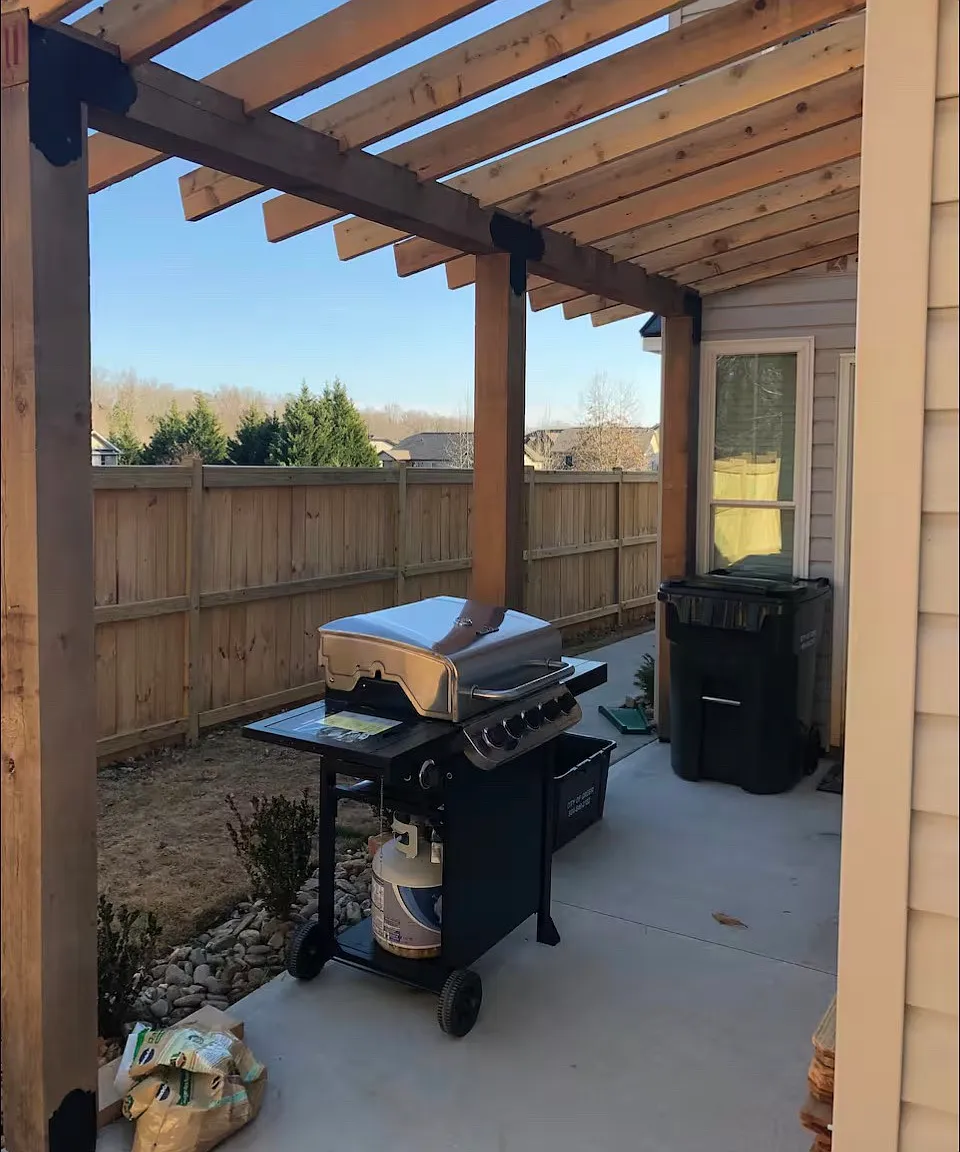 3 bed, 2420 sqft, $2,290 — Photo 3