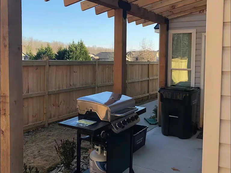 225 Marshland Ln — Photo 3