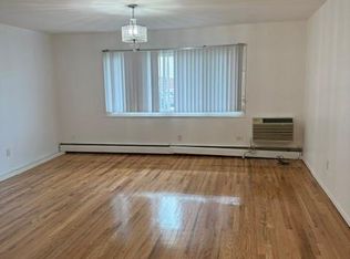 13729 81st St, Howard Beach, NY 11414