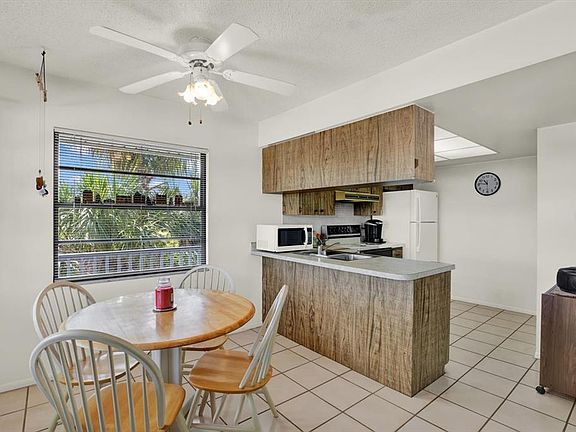 5th image of 315 58th St APT D