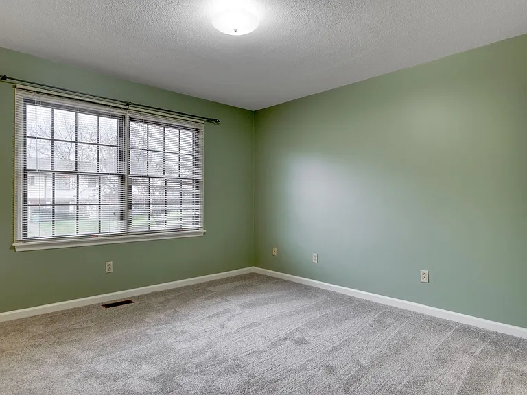 179 Franklin Parke Ct — Photo 15
