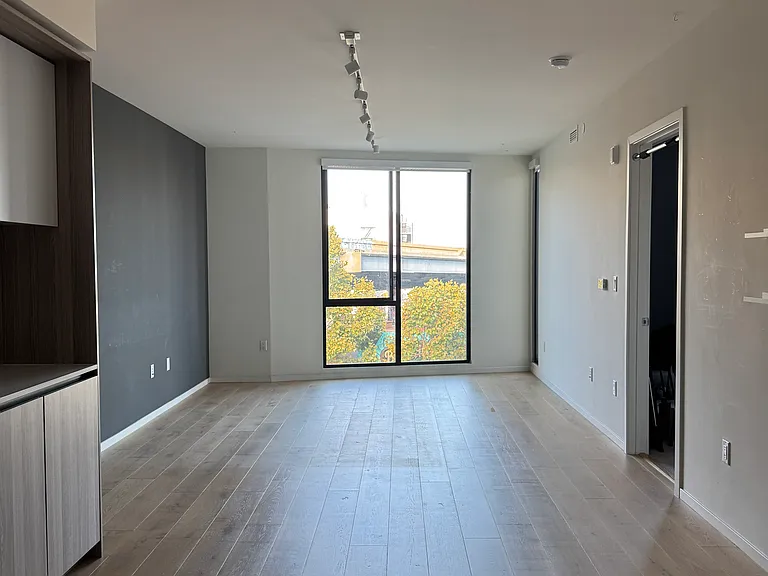 100 Duboce Ave #301 — Photo 4
