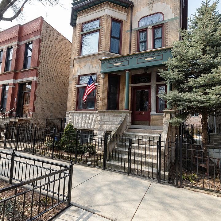 1st image of 834 N Hermitage Ave #2