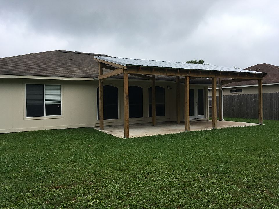 2nd image of 521 Britni Loop