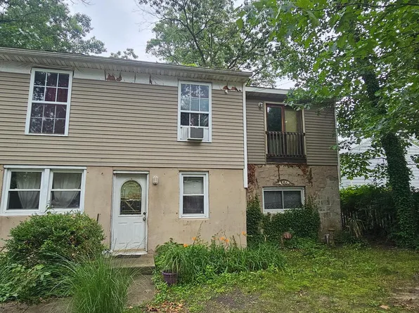 1458 12th Ave, Williamstown, NJ 08094