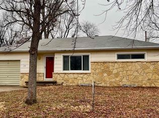 132 Virginia Ave, Arkansas City, KS 67005